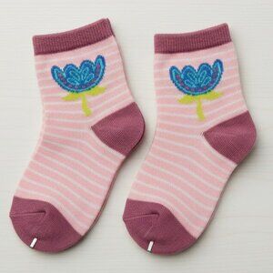 NEW 2 Pack Girls Novelty Socks Size 5-6.5 Flowers